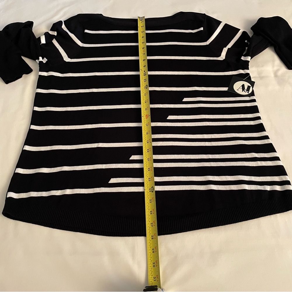 A & I Black and White Sweater abstract stripes size 2 X - Picture 3 of 8